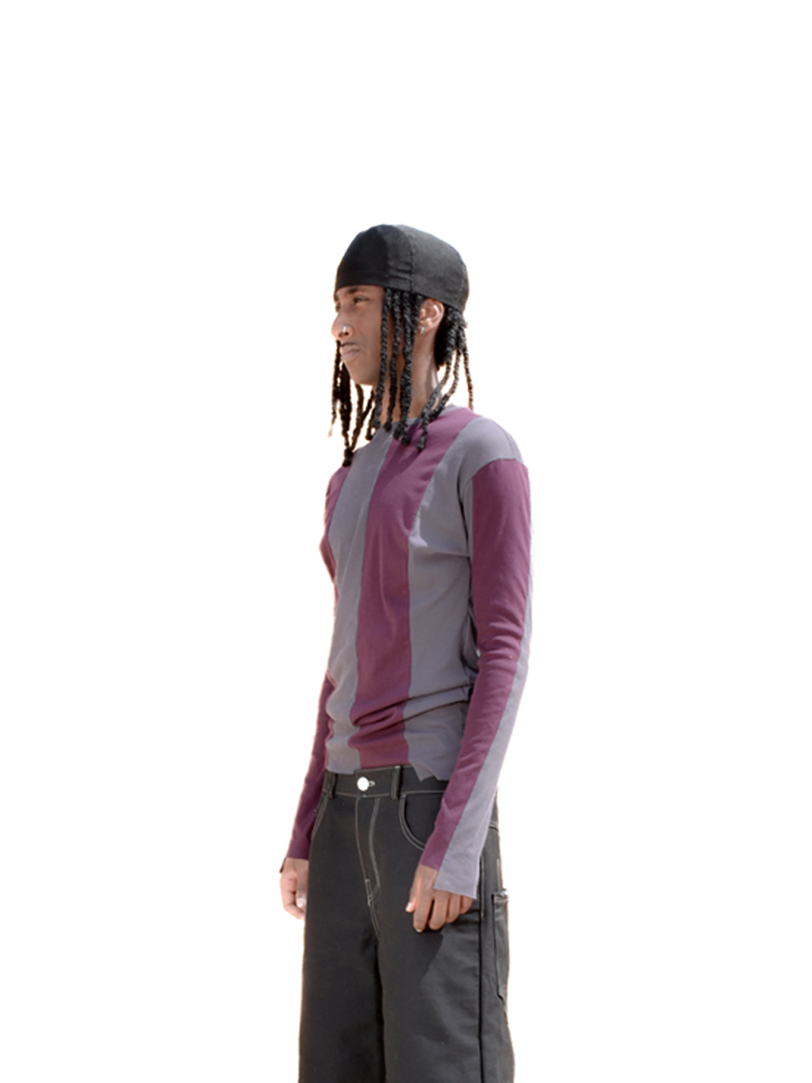 dark grey/burgundy red